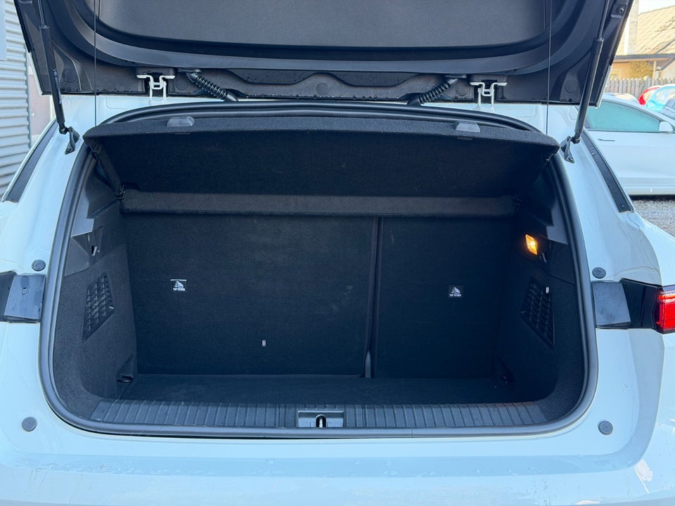 Renault Megane E-Tech 60 Techno 5d