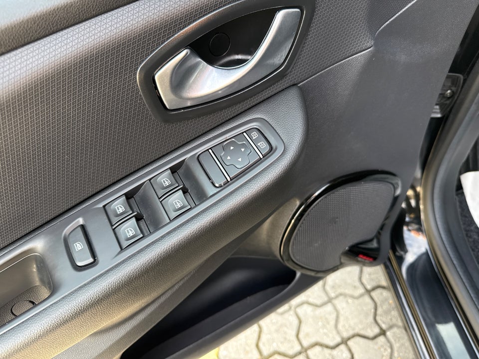 Renault Clio IV 0,9 TCe 90 Zen Sport Tourer 5d