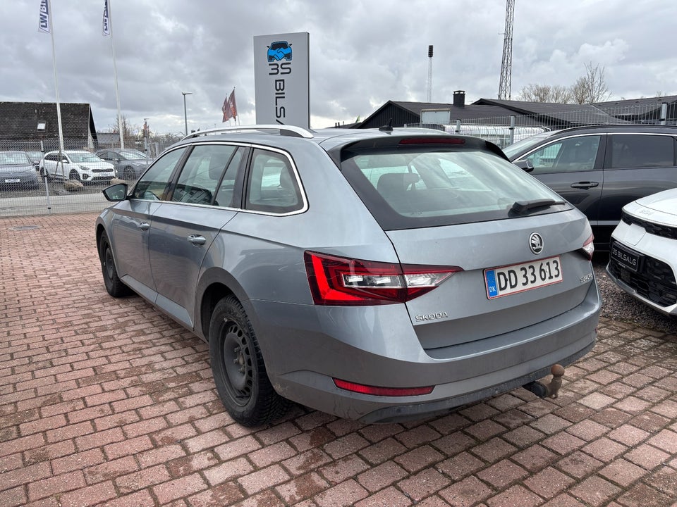 Skoda Superb 2,0 TDi 190 Style Combi DSG 5d