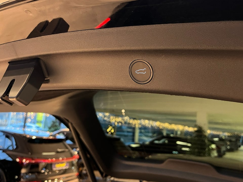 Tesla Model Y RWD 5d