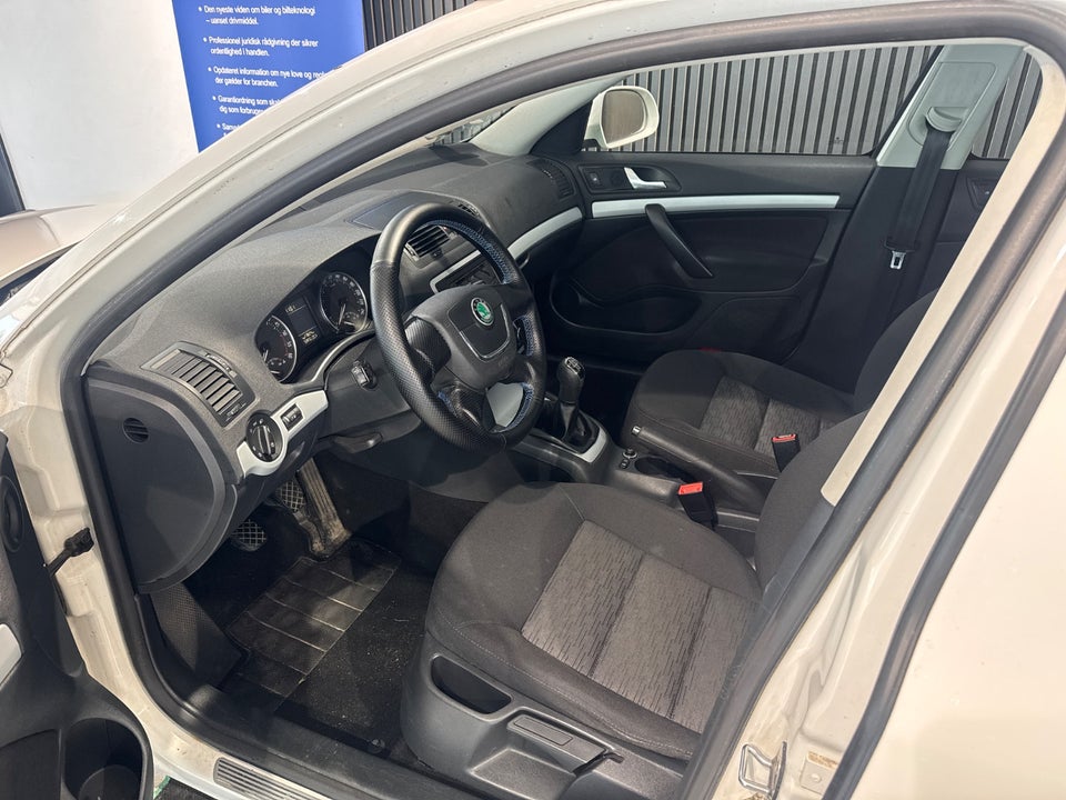Skoda Octavia 1,6 TDi 105 Ambiente Combi GreenLine 5d