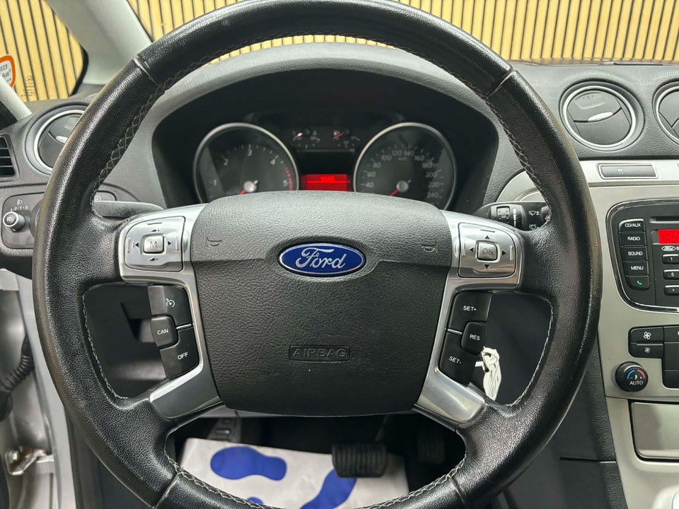 Ford S-MAX 2,0 TDCi 140 Titanium aut. 5d