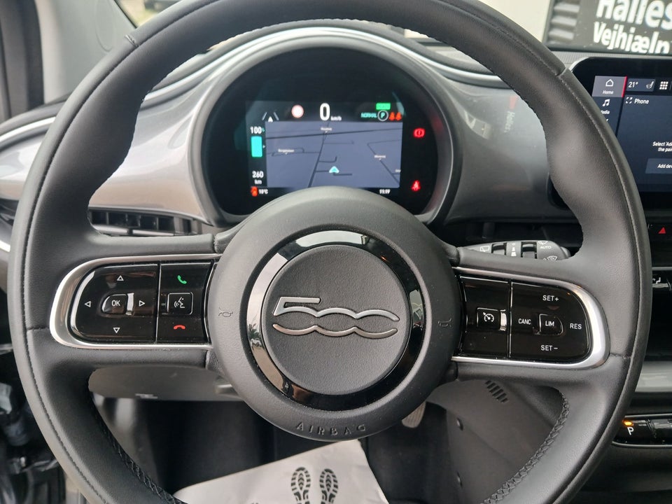 Fiat 500e 42 Icon 3+1 4d