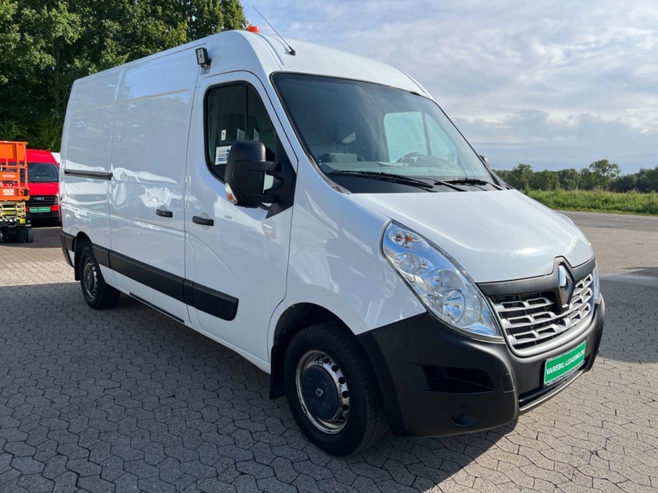 Renault Master III T33 2,3 dCi 135 L2H2 Kassevogn