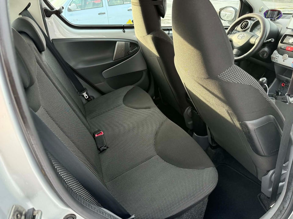 Toyota Aygo 1,0 Plus Sport 5d