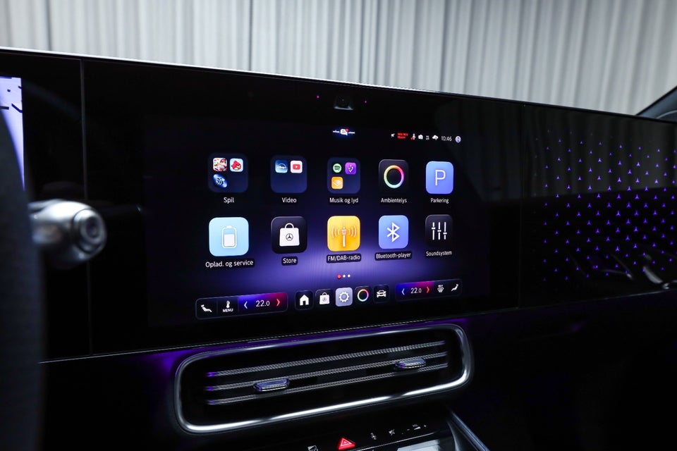 Mercedes CLA250+ electric AMG Premium 4d