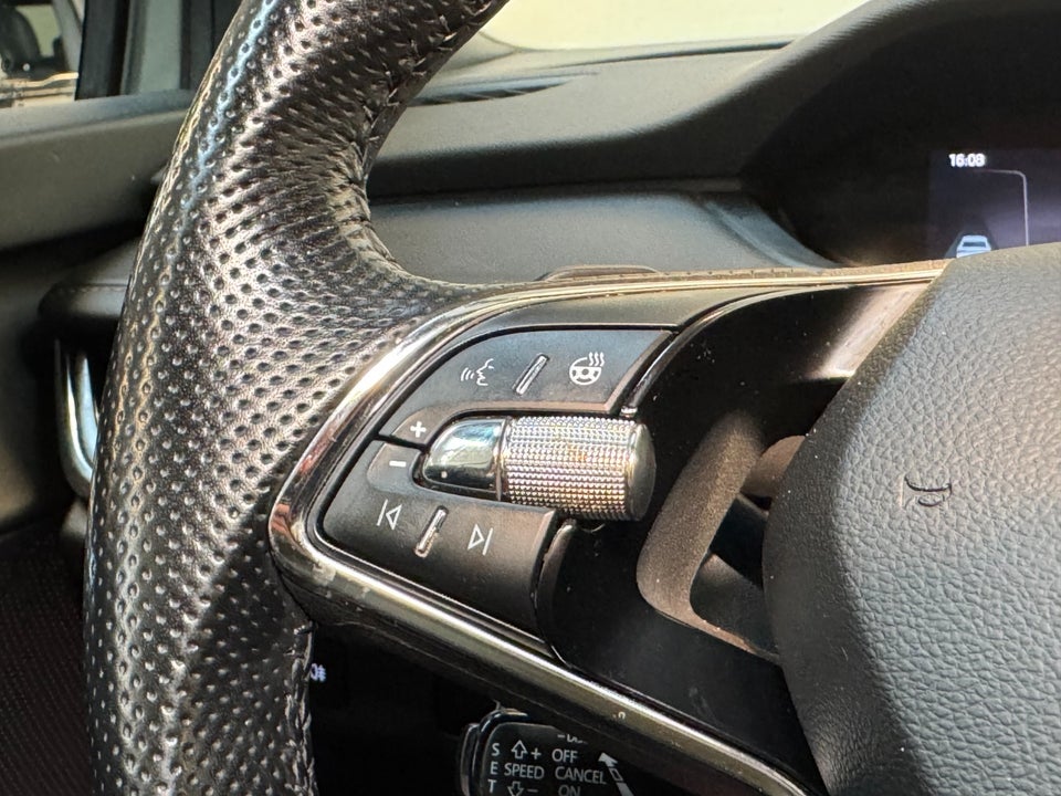 Skoda Enyaq 80x iV Founders Edition 5d