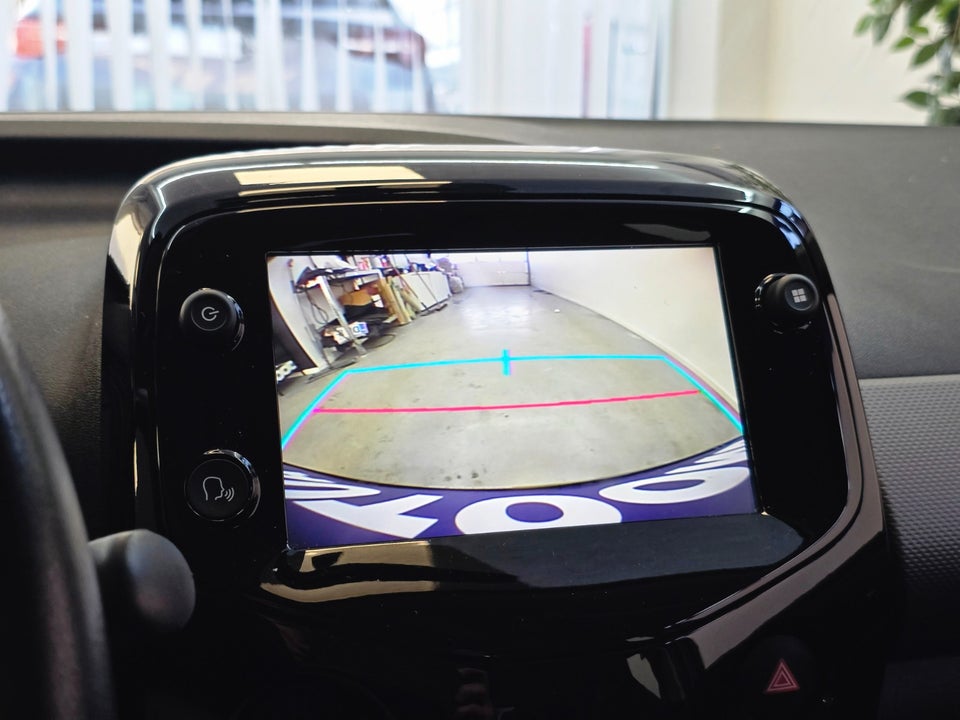 Peugeot 108 1,0 e-VTi 72 Allure+ 5d