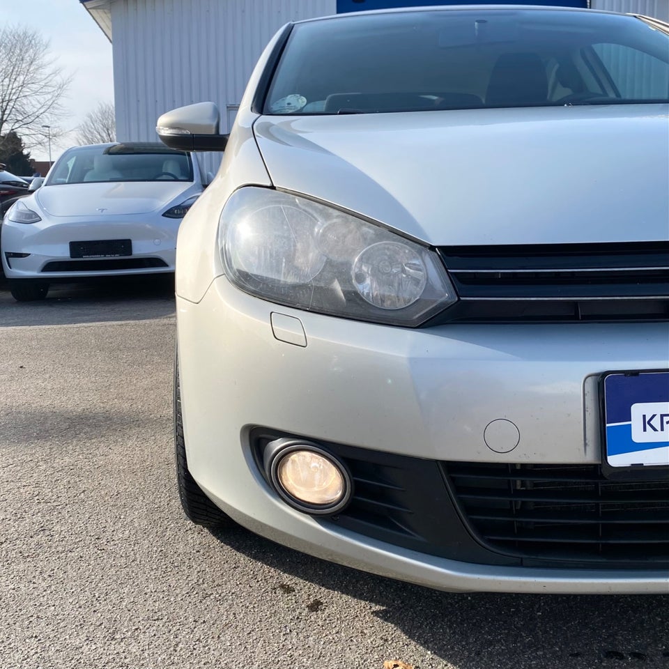 VW Golf VI 1,6 TDi 105 Comfortline BMT 5d