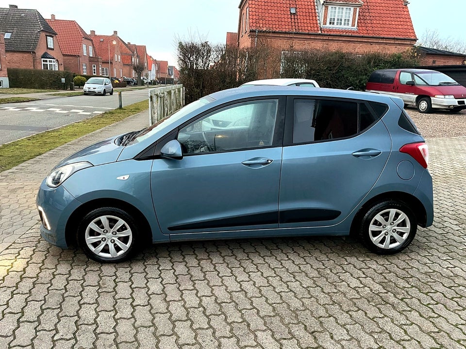 Hyundai i10 1,0 EM-Edition Eco 5d