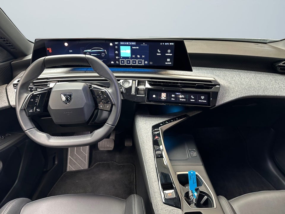 Peugeot e-3008 77 Allure 5d