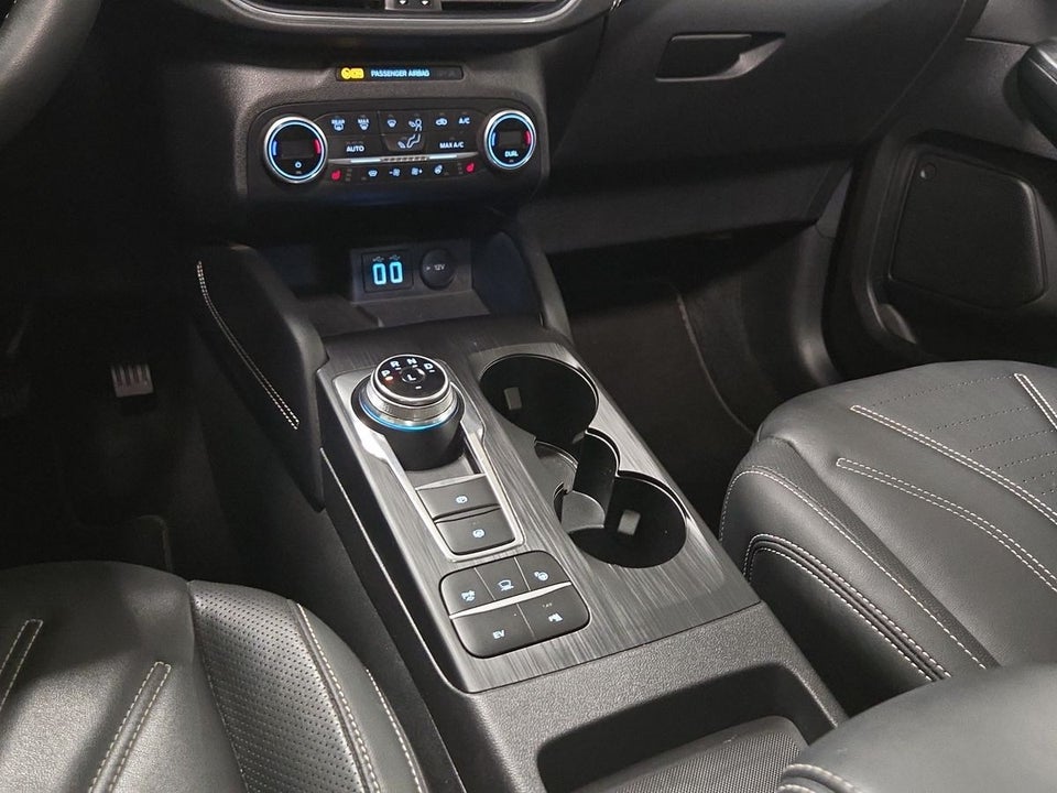 Ford Kuga 2,5 PHEV Vignale CVT 5d