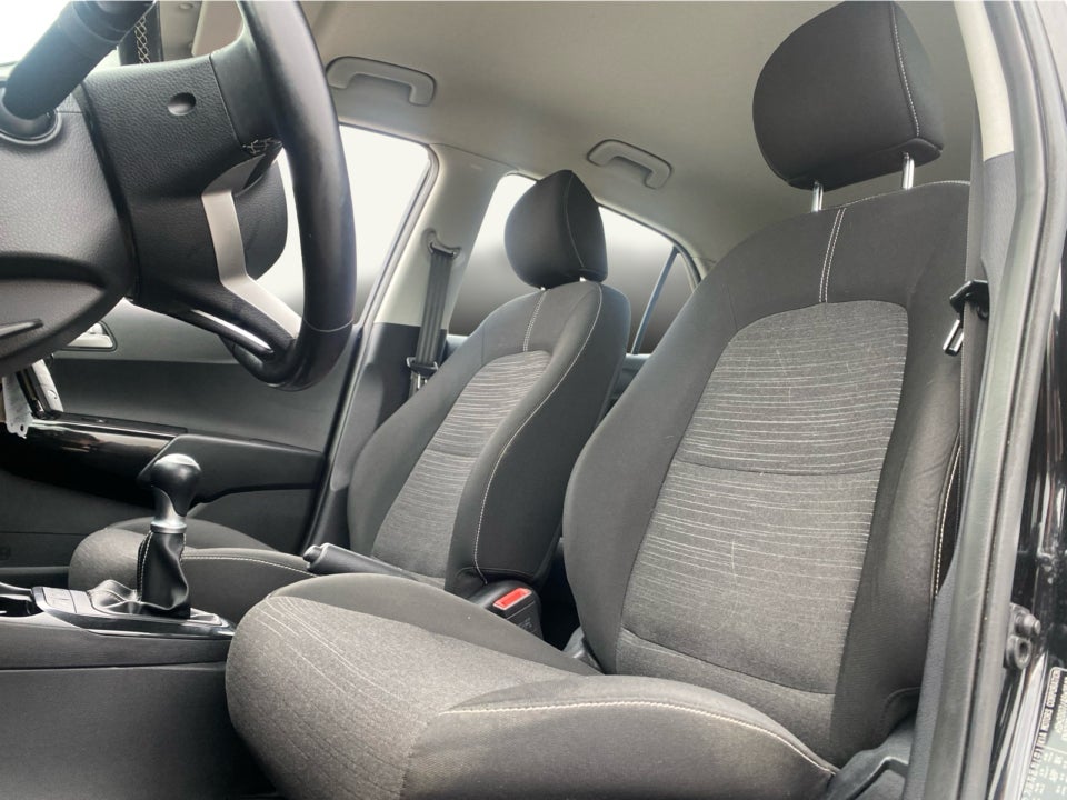 Kia Picanto 1,0 MPi Attraction 5d