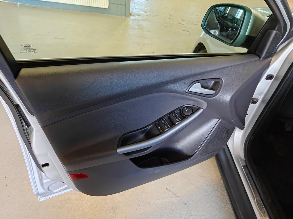 Ford Focus 1,6 TDCi 115 Trend 5d