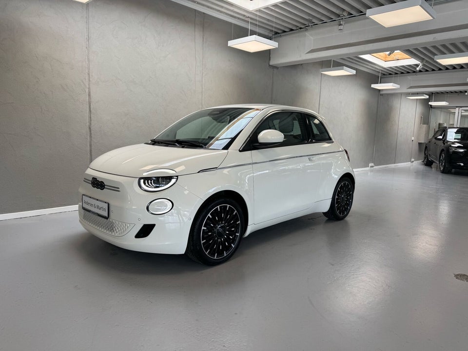 Fiat 500e 42 la Prima by Bocelli 3d