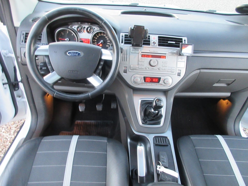Ford Kuga 2,0 TDCi 140 Titanium 5d