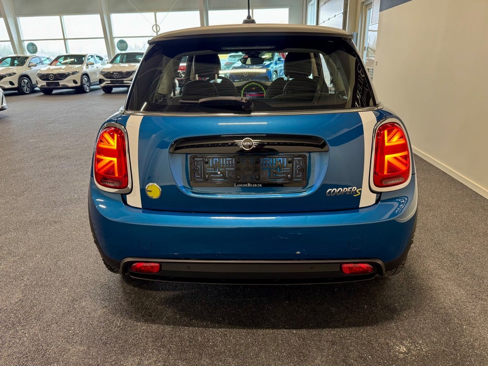 MINI Cooper SE Classic Trim 3d