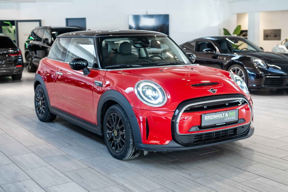 MINI Cooper SE Camden 3d