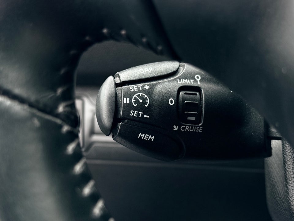 Peugeot 308 1,5 BlueHDi 130 Allure Pack 5d