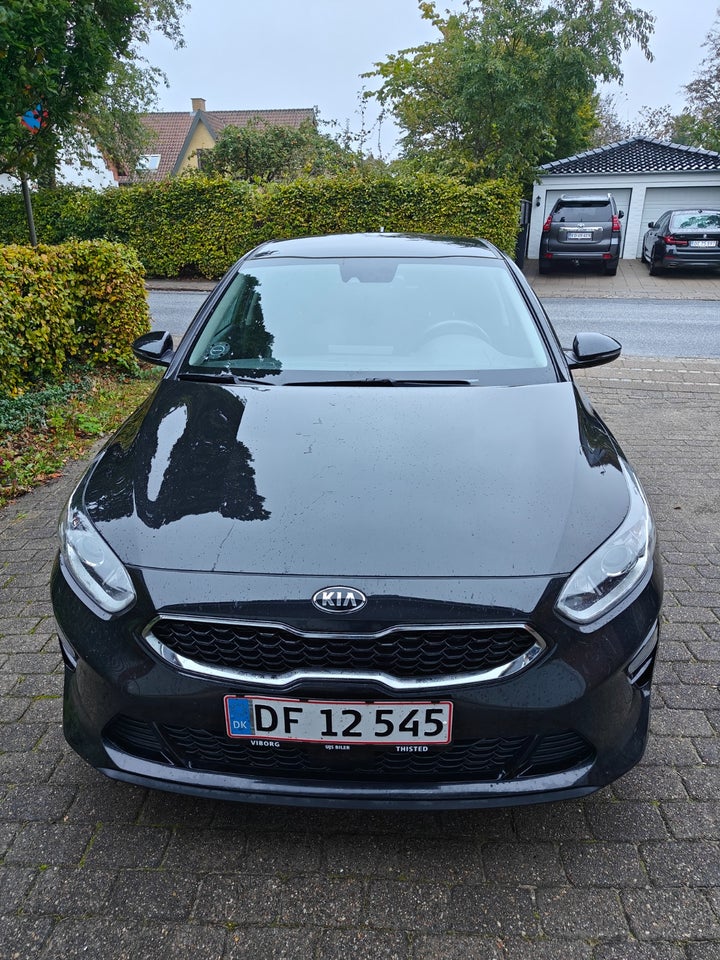 Kia Ceed 1,6 CRDi 136 Vision 5d