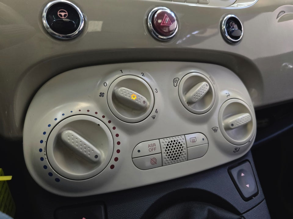 Fiat 500 1,2 Lounge 3d