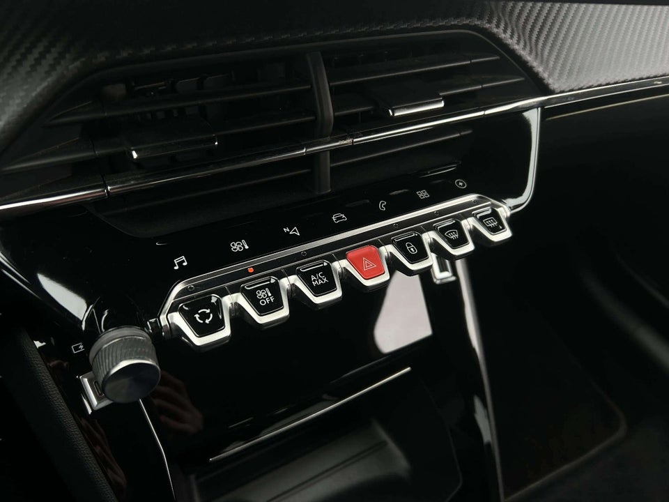 Peugeot e-208 50 GT 5d