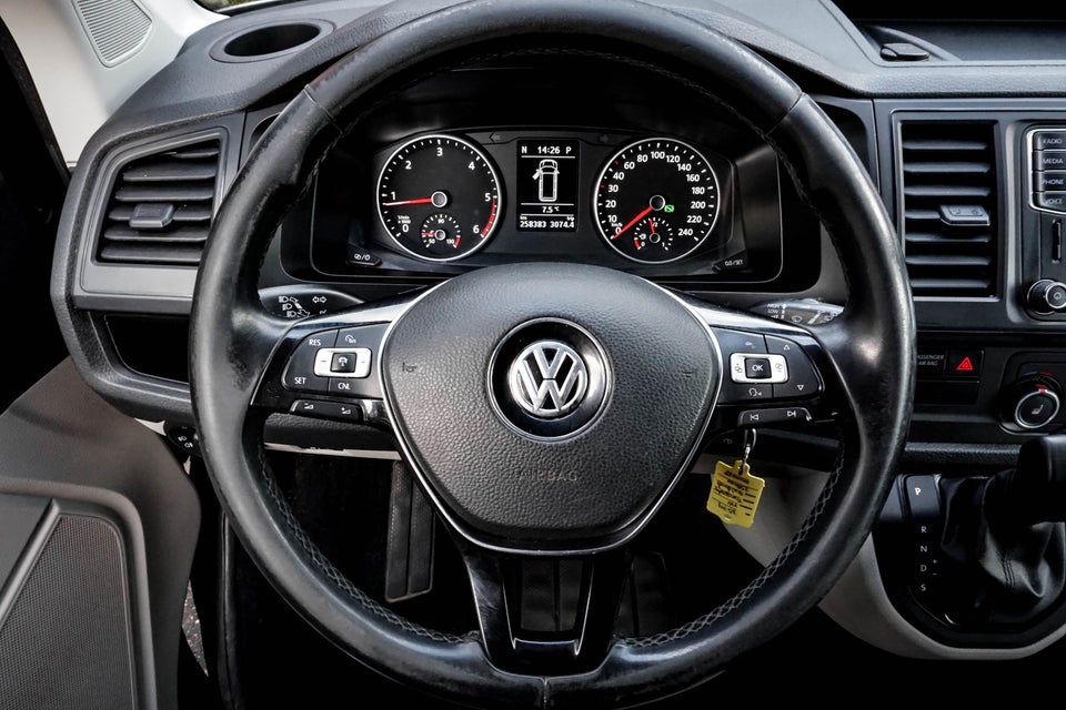 VW Transporter 2,0 TDi 204 Kassevogn DSG lang