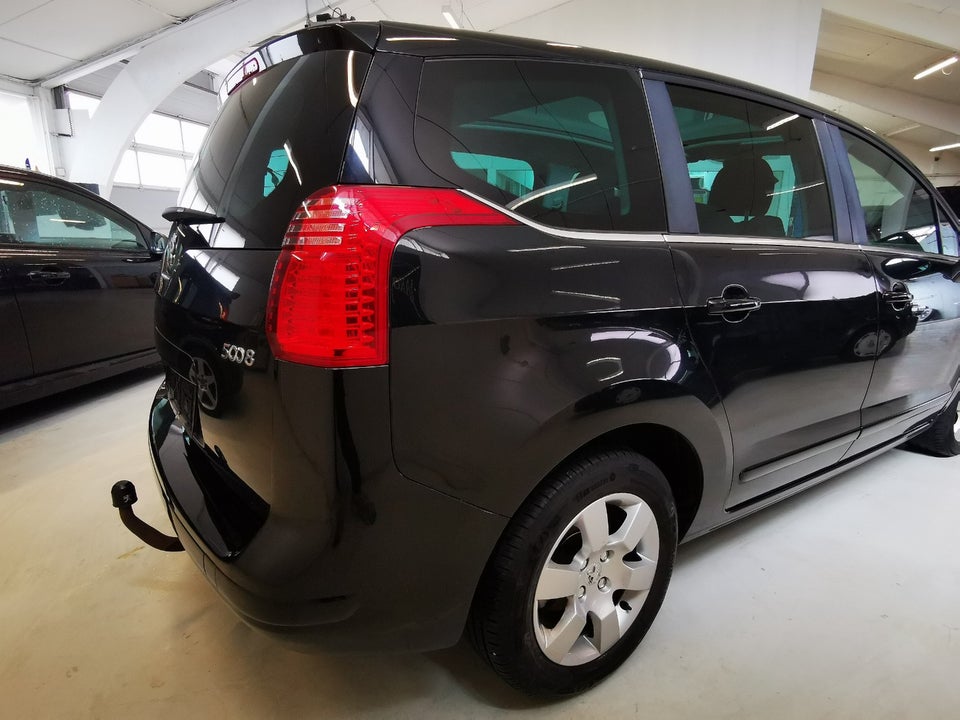 Peugeot 5008 2,0 HDi 150 Premium 7prs 5d