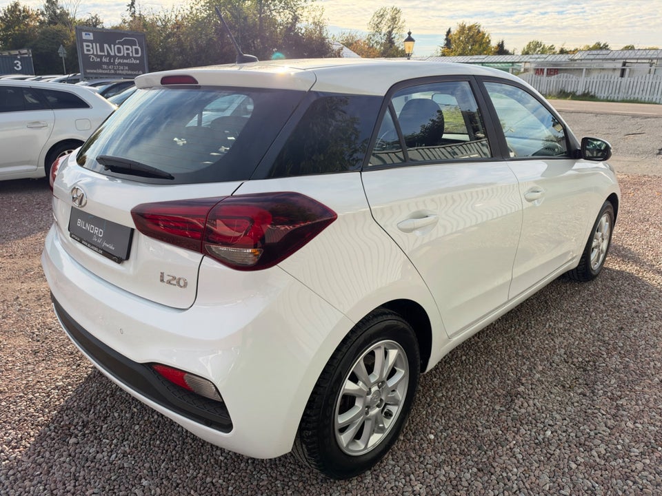 Hyundai i20 1,25 Style 5d