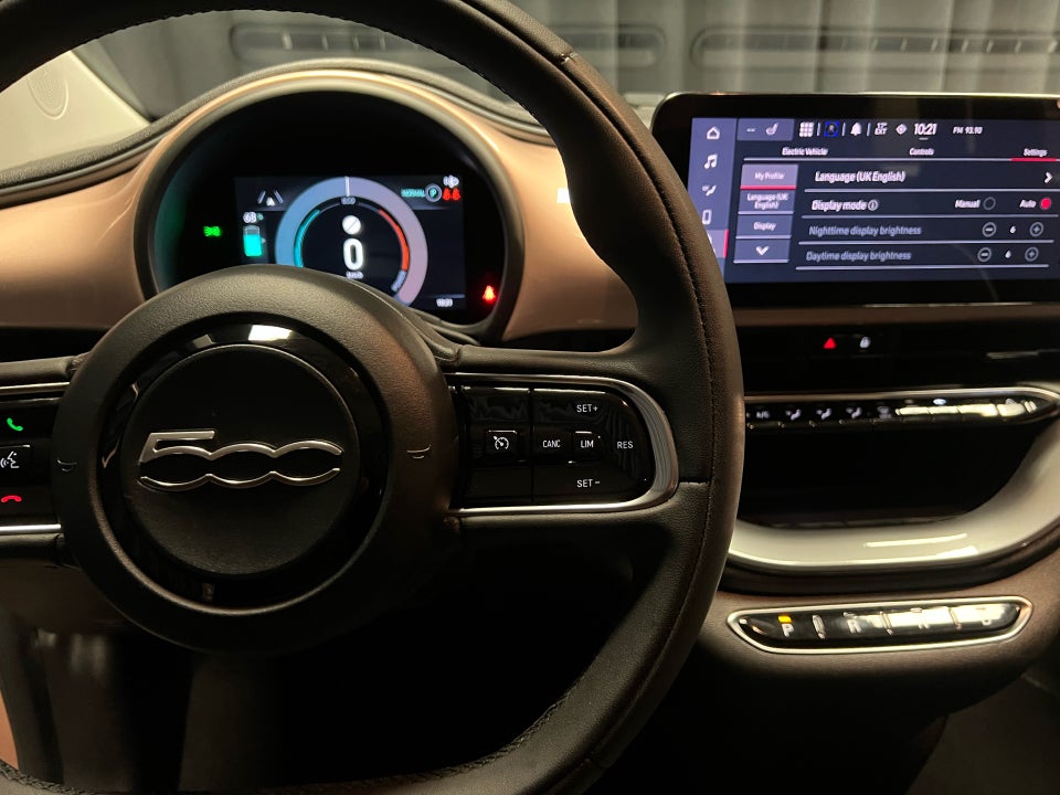 Fiat 500e 42 Icon 3d