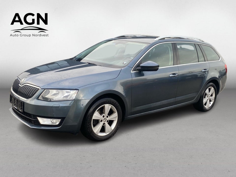 Skoda Octavia 1,6 TDi 105 Elegance Combi 5d