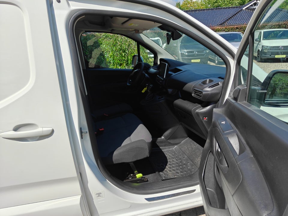 Peugeot Partner 1,5 BlueHDi 100 L1V1 Ultimate Van