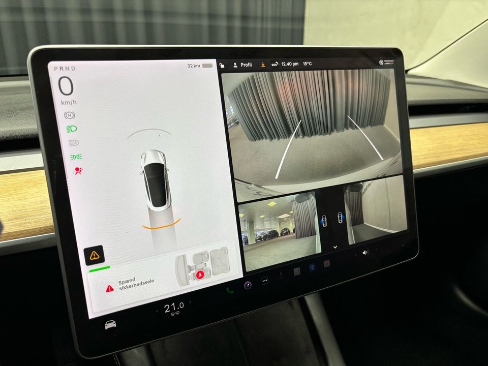 Tesla Model 3 Standard Range+ RWD 4d