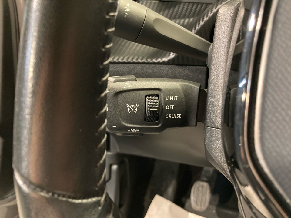 Peugeot 2008 1,2 PureTech 130 Allure Pack 5d