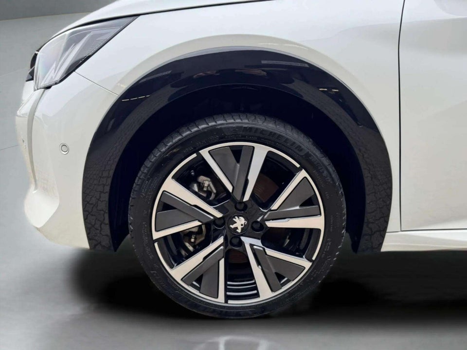 Peugeot e-208 50 GT 5d