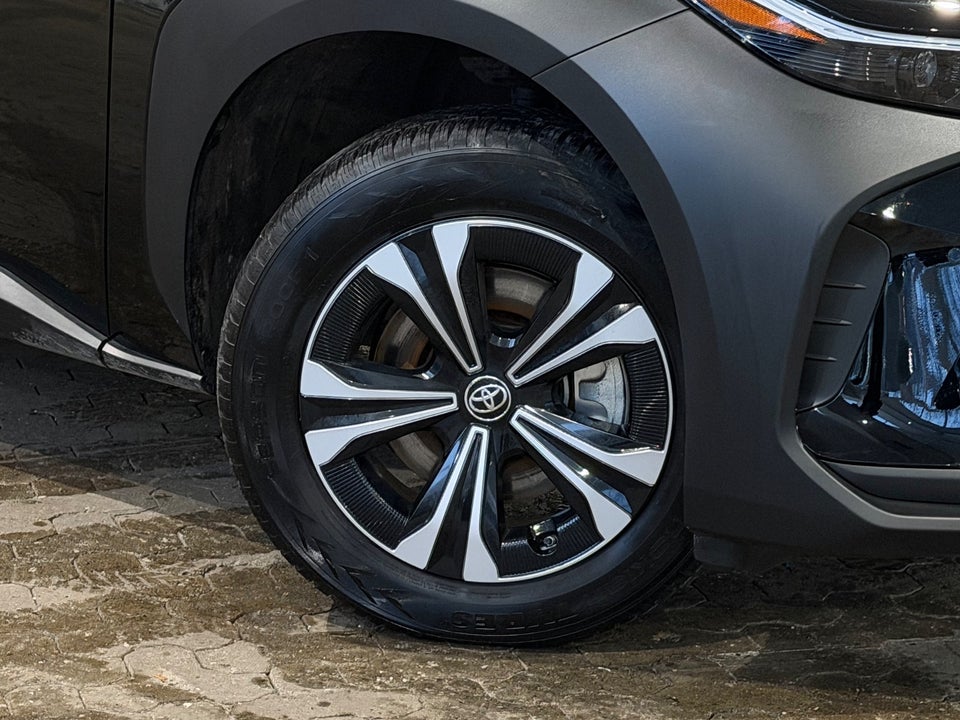 Toyota bZ4X Active 5d