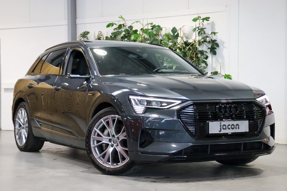 Audi e-tron 55 S-line quattro 5d