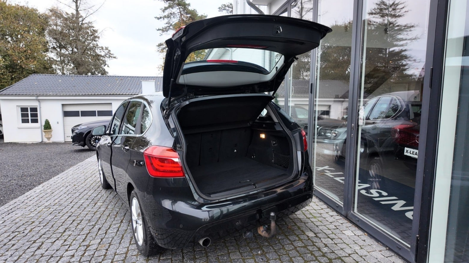 BMW 218i 1,5 Active Tourer Advantage 5d