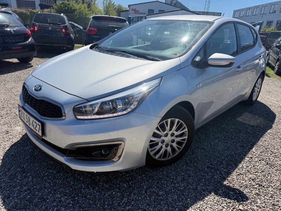 Kia Ceed 1,0 T-GDi Style 5d
