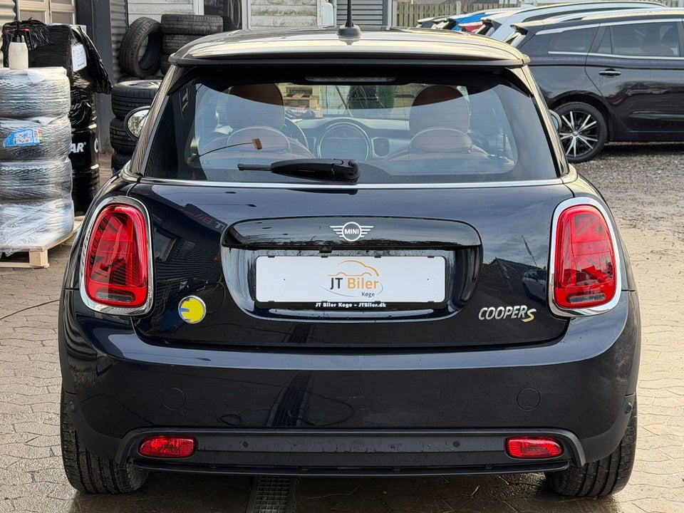 MINI Cooper SE Maximise 3d
