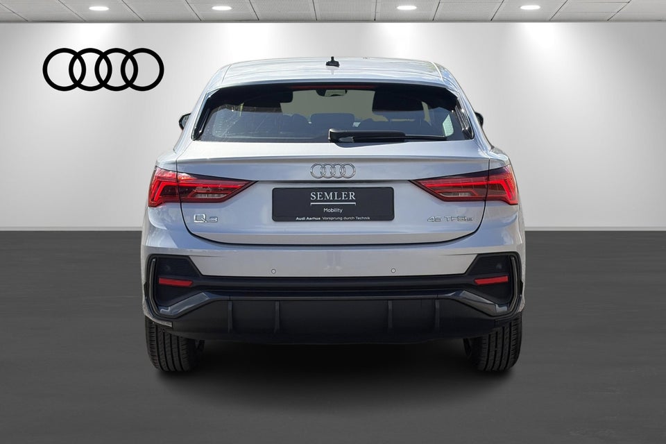 Audi Q3 45 TFSi e Attitude plus Sportback S-tr. 5d