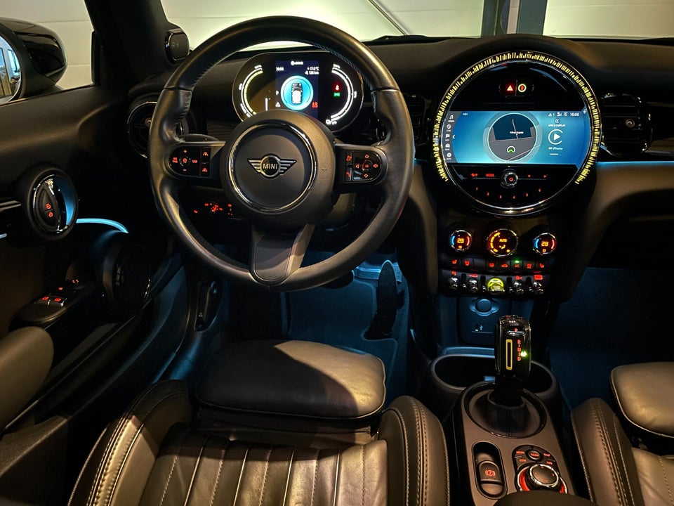 MINI Cooper SE Yours Trim 3d