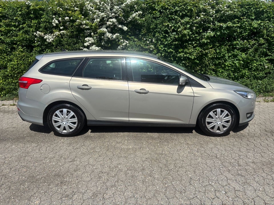 Ford Focus 1,0 SCTi 125 Titanium stc. 5d