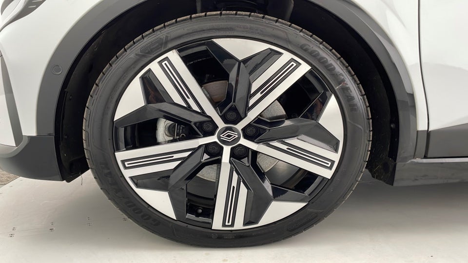 Renault Megane E-Tech 60 Iconic 5d