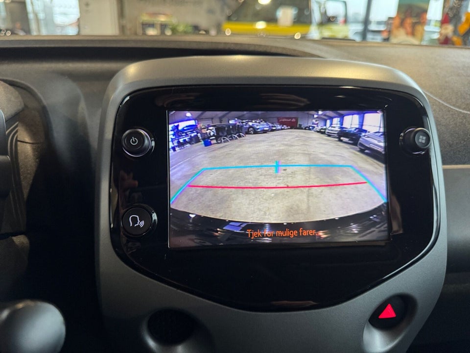 Toyota Aygo 1,0 VVT-i x-press 5d