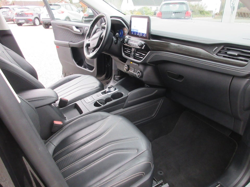 Ford Kuga 2,5 PHEV Vignale CVT 5d