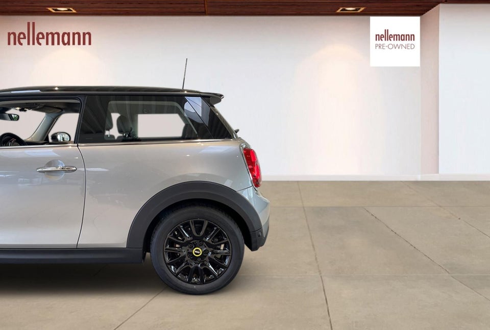 MINI Cooper SE Classic Trim 3d