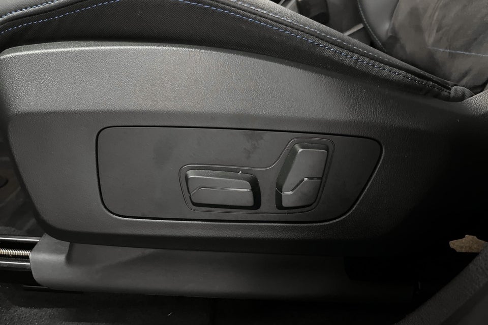 BMW iX1 eDrive20 M-Sport 5d