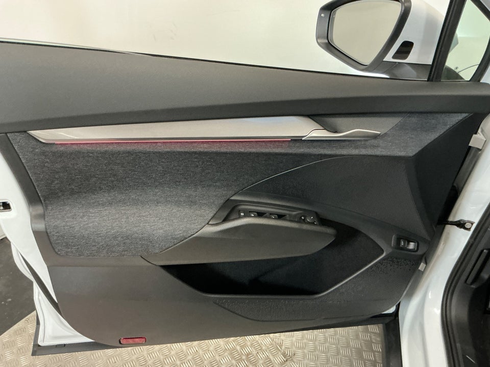 Skoda Elroq 85 iV Loft 5d