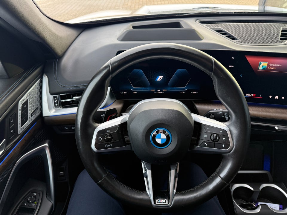 BMW iX1 xDrive30 Fully Charged M-Sport 5d